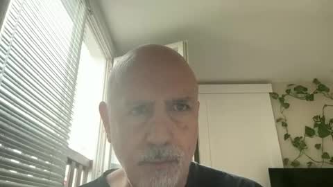 Snapshot of add_me_2 chatting on June 2026 07:31:02 AM add_me_2 online show from June 2026 07:31:02 AM