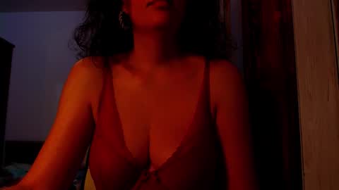 amy        online show from November 2025 11:27:02 PM