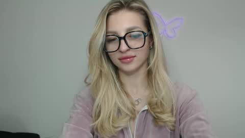 Snapshot of addie_collins chatting on December 2024 04:17:01 PM Kristina online show from December 2024 04:17:01 PM