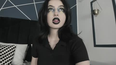 Ade  online show from January 2025 10:04:01 PM