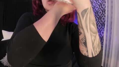 Ade  online show from November 2025 07:49:02 PM