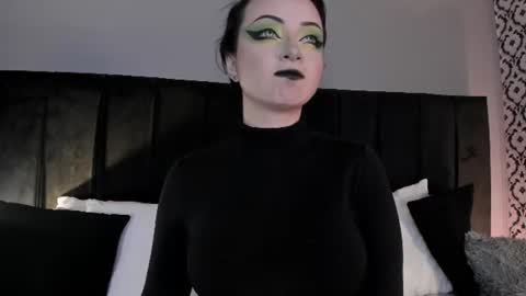 Snapshot of adeelinee chatting on June 2026 12:32:02 AM Ade online show from June 2026 12:32:02 AM