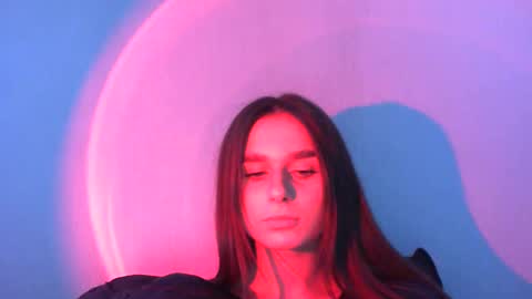 Snapshot of adele_amore chatting on February 2025 12:08:01 PM Adele Amore online show from February 2025 12:08:01 PM