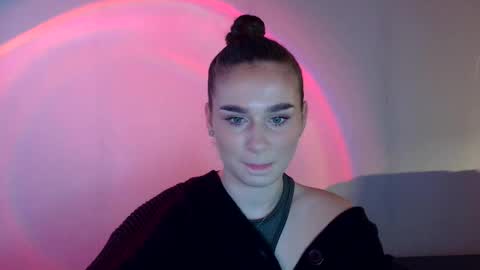 Snapshot of adele_amore chatting on March 2025 07:30:02 AM Adele Amore online show from March 2025 07:30:02 AM