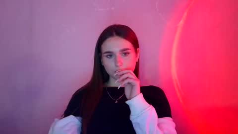 Snapshot of adele_amore chatting on March 2025 10:24:01 AM Adele Amore online show from March 2025 10:24:01 AM