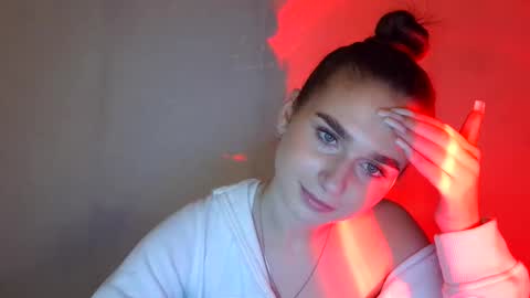 Snapshot of adele_amore chatting on March 2025 07:40:01 PM Adele Amore online show from March 2025 07:40:01 PM