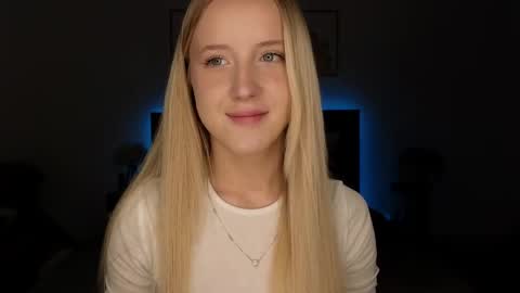 Adele online show from April 2026 08:59:01 PM