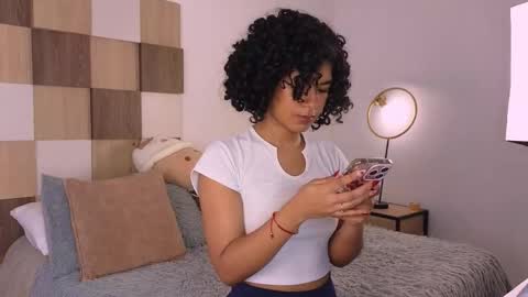 Andrea online show from February 2026 01:26:01 PM