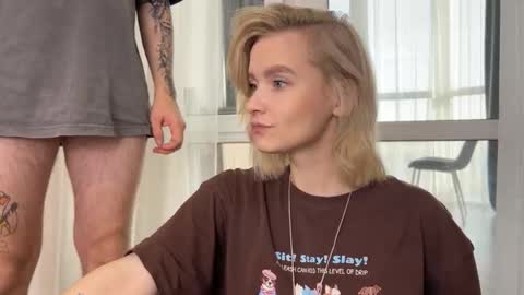 Adele Nick online show from November 2025 08:47:01 AM