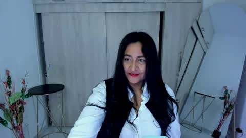 Carolina online show from June 2026 10:39:01 AM