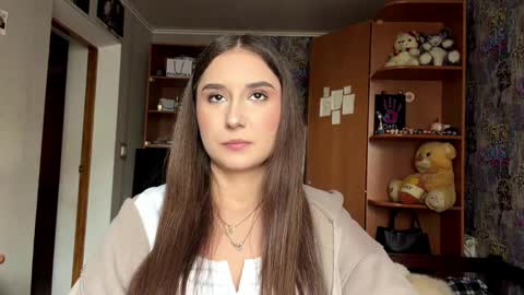 Snapshot of adeleapel chatting on April 2026 11:10:01 AM Poly online show from April 2026 11:10:01 AM