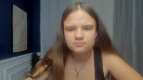 adelecruzz online show from June 2026 11:38:02 AM