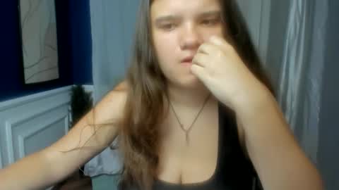 adelecruzz online show from June 2026 11:48:01 AM