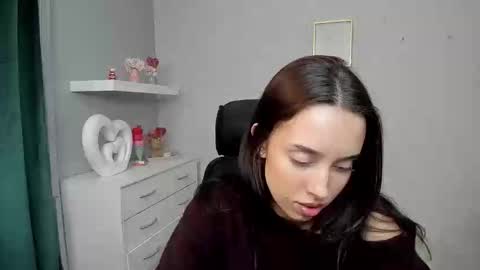 Adele online show from April 2026 12:38:01 PM