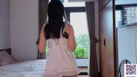 Adelia online show from November 2025 01:06:02 AM