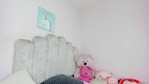 Snapshot of adeline1__ chatting on April 2026 02:11:02 AM dahia online show from April 2026 02:11:02 AM