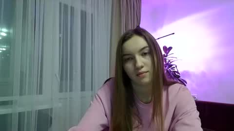 Snapshot of adelinee_sweet chatting on December 2025 02:45:02 PM adeline online show from December 2025 02:45:02 PM