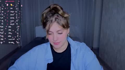 Snapshot of adelynnn chatting on September 2025 04:20:02 PM Ada online show from September 2025 04:20:02 PM