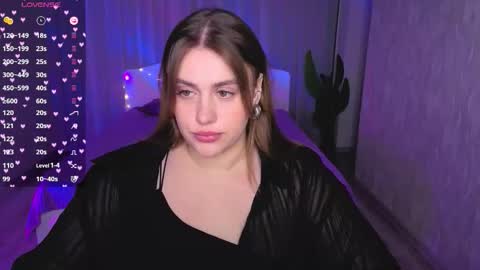 Snapshot of adelynnn chatting on October 2025 04:17:02 PM Ada online show from October 2025 04:17:02 PM