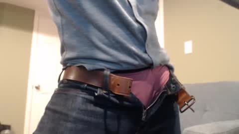 Snapshot of adequate_cock chatting on February 2026 10:32:01 PM adequate_cock online show from February 2026 10:32:01 PM