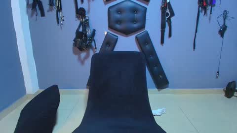 adonisdios online show from December 2025 12:16:02 AM