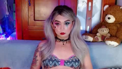 Snapshot of adorableslutxxx chatting on December 2024 03:43:01 PM jasmine online show from December 2024 03:43:01 PM