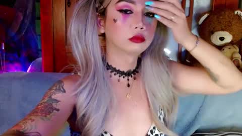 Snapshot of adorableslutxxx chatting on December 2024 06:24:02 AM jasmine online show from December 2024 06:24:02 AM