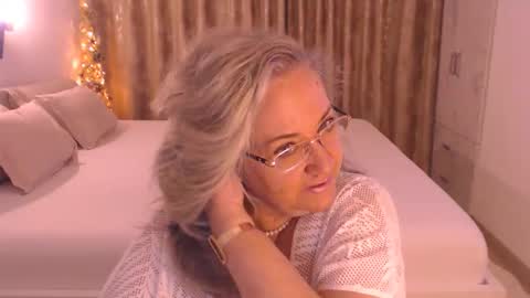 Cryna online show from February 2026 05:06:02 AM