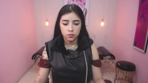 Snapshot of adri_gomez_1 chatting on April 2026 10:52:01 AM Adri online show from April 2026 10:52:01 AM
