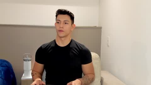 Adrian del Mar online show from June 2026 12:39:01 AM