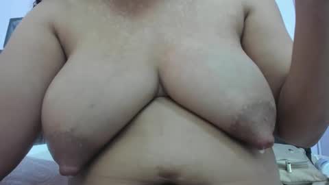 adriana online show from November 2025 05:23:02 PM