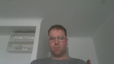 adrianchiodo online show from December 2025 04:17:02 AM