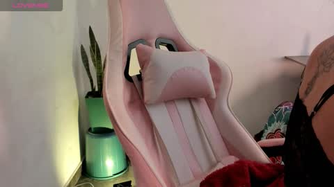 adrianny online show from January 2026 03:17:02 PM