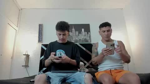 Adrian online show from November 2025 04:50:02 AM