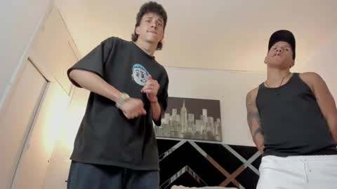 Adrian online show from November 2025 04:03:02 AM