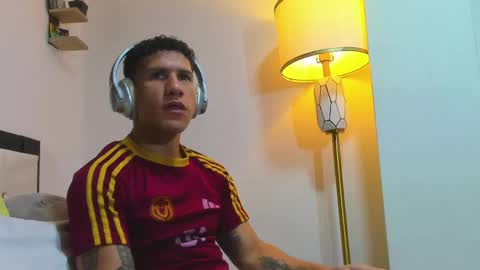 Adrian online show from April 2026 04:19:01 AM