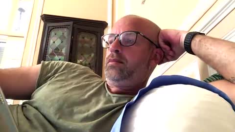 adrienfromparis online show from April 2026 09:57:02 AM