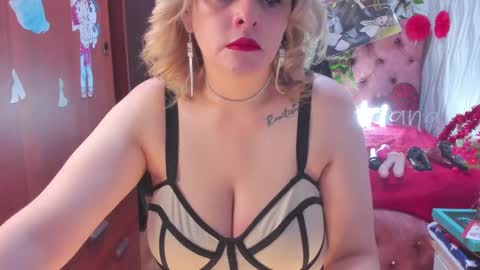 Snapshot of adriiana_fox_ chatting on February 2025 10:07:02 PM adriiana_fox_ online show from February 2025 10:07:02 PM