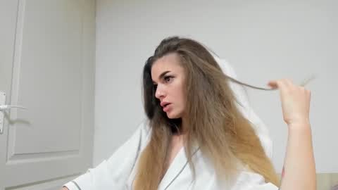 adventurina online show from November 2025 12:27:02 PM