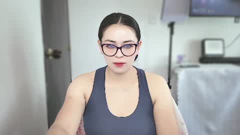 Snapshot of aeseelia chatting on June 2026 03:54:01 PM lia online show from June 2026 03:54:01 PM