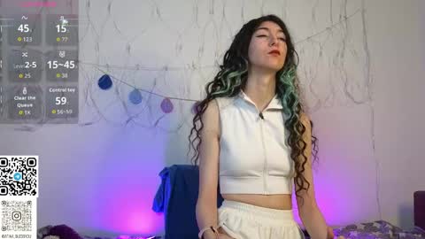 Afina online show from May 2026 01:22:01 AM