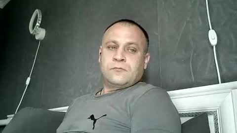 Sasha online show from November 2025 06:56:01 AM