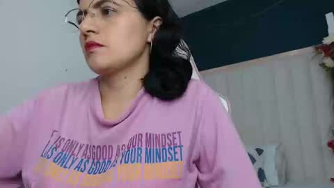 Snapshot of africa_holmes chatting on February 2025 02:40:02 AM Africa online show from February 2025 02:40:02 AM