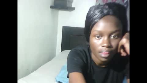 Snapshot of african_beauties chatting on February 2026 10:44:02 AM Mia Friends online show from February 2026 10:44:02 AM