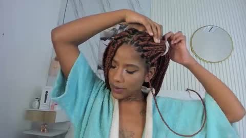 Afro Luna online show from December 2025 11:39:02 AM