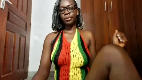 Snapshot of afro_pop chatting on April 2026 12:32:01 AM Leah online show from April 2026 12:32:01 AM