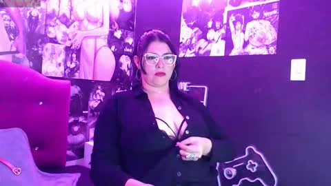 Snapshot of afrodita11_ chatting on February 2026 12:08:01 AM Afrodita online show from February 2026 12:08:01 AM