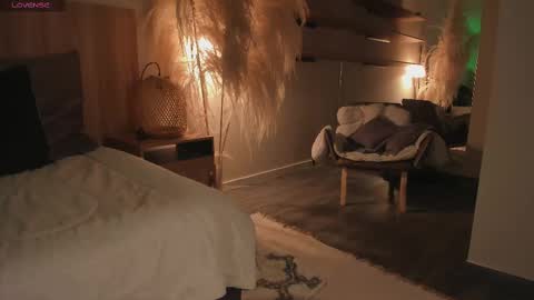 Emma online show from March 2025 03:02:02 AM