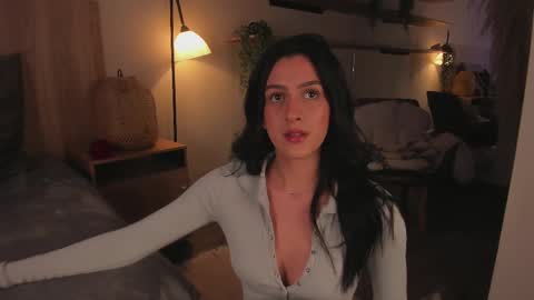 Emma online show from March 2025 10:17:02 PM