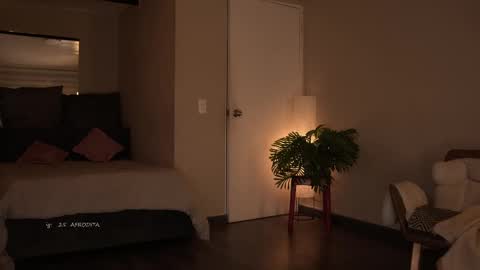 Emma online show from October 2025 12:16:02 AM